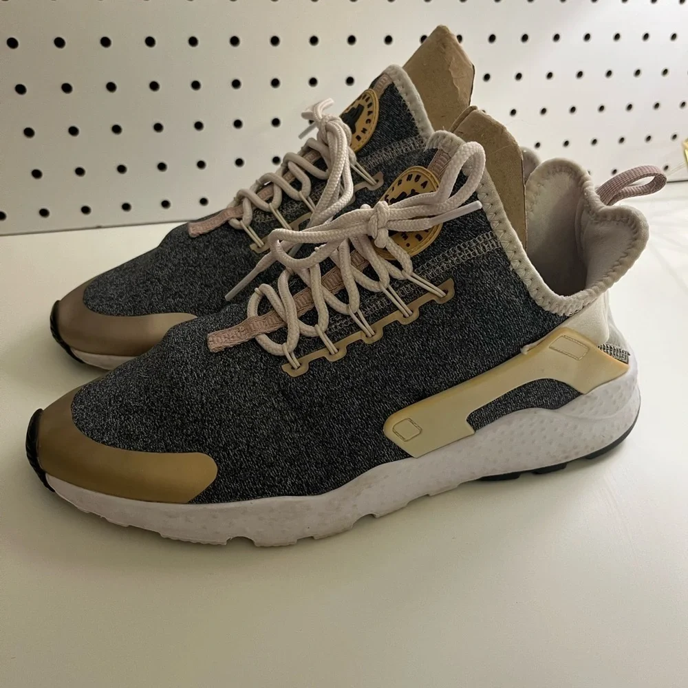 Women's Nike Air Huarache Run Ultra